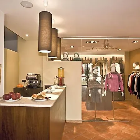 Santacroce Bed & Breakfast 4*